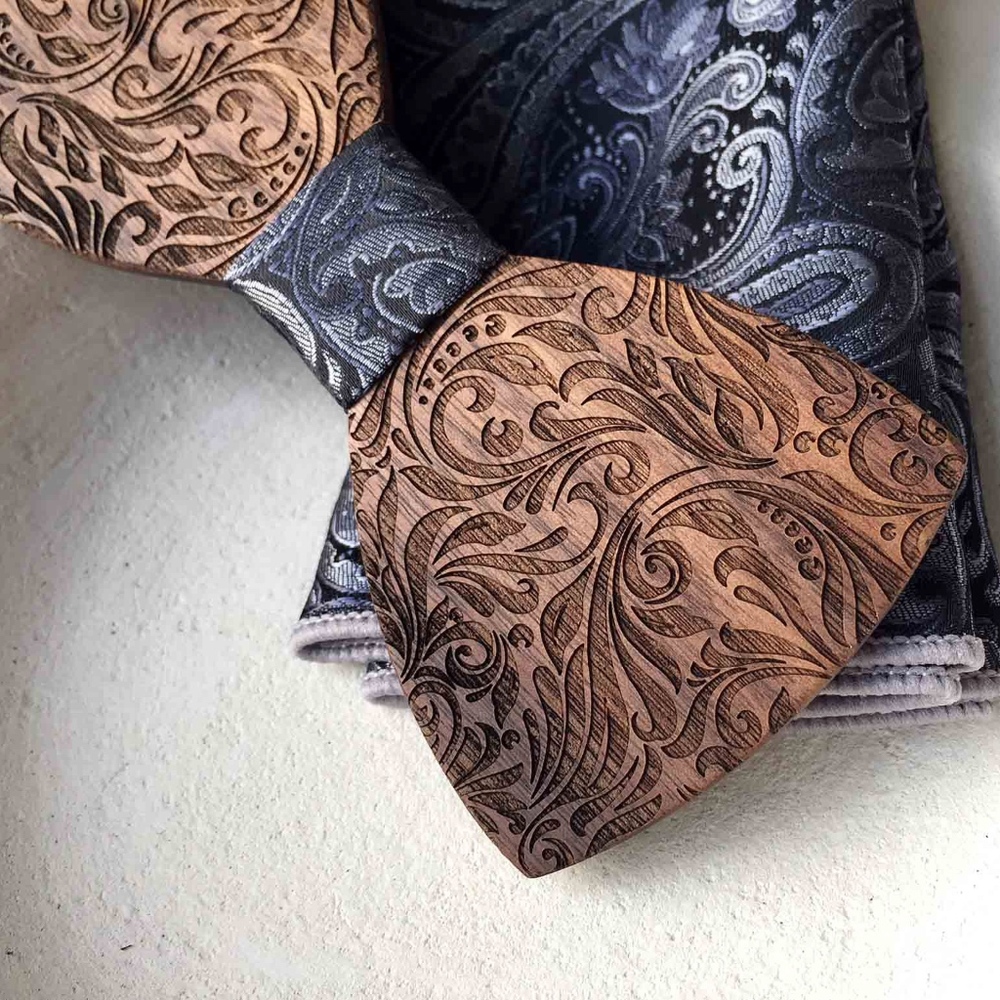 Men's Wooden Bow Tie - Picture 8 of 8